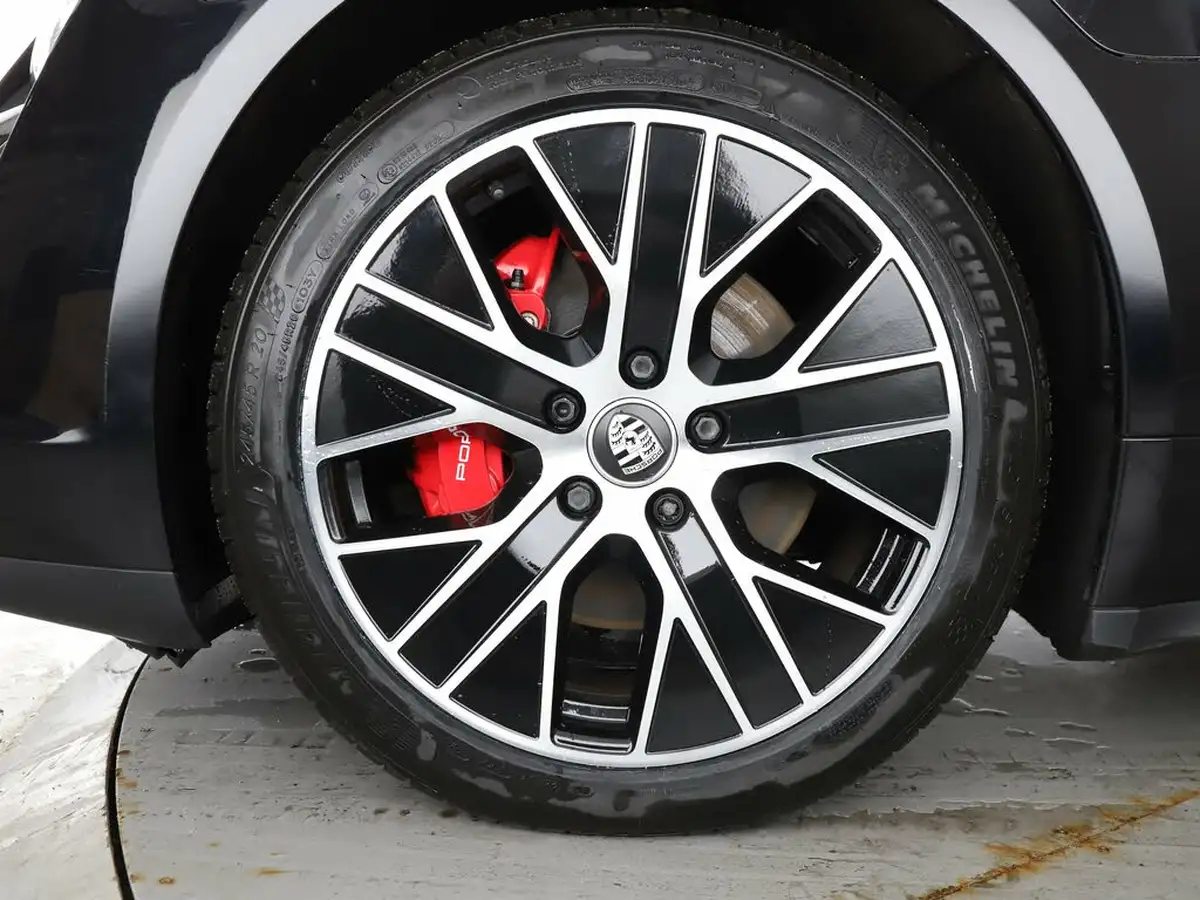 2021-porsche-taycan-e-4s-571ps-performance-battery-plus-big-3