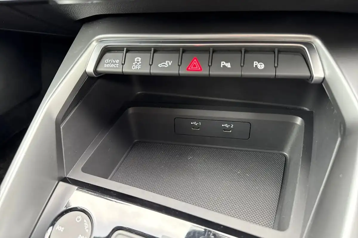 2022-audi-a3-14-40-tfsi-e-s-line-big-58