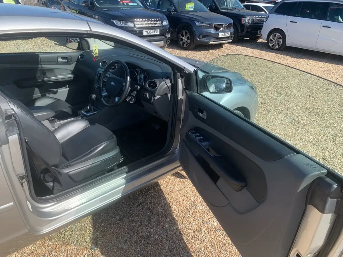 2008-ford-focus-cc-20-cc-3-auto-big-8