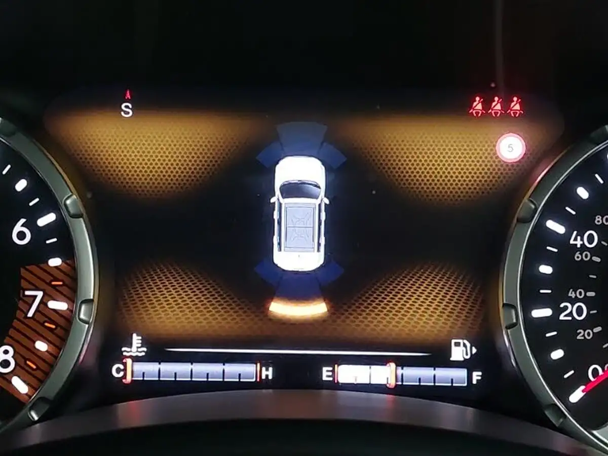 2021-jeep-renegade-10-gse-limited-big-11