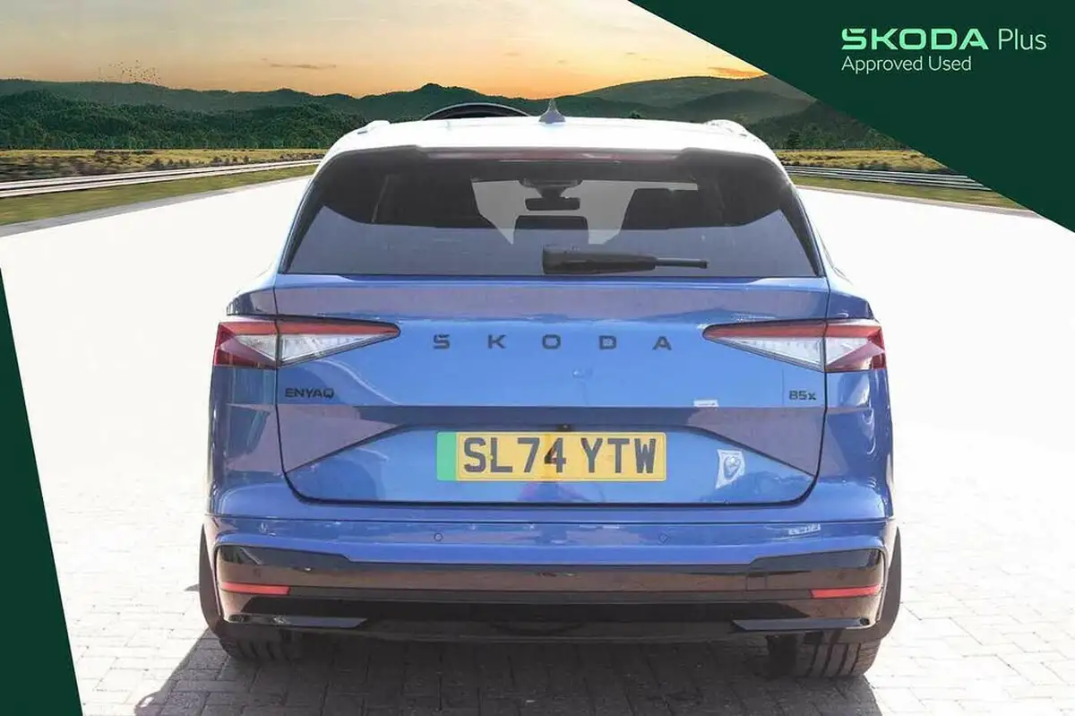 2024-skoda-enyaq-big-9