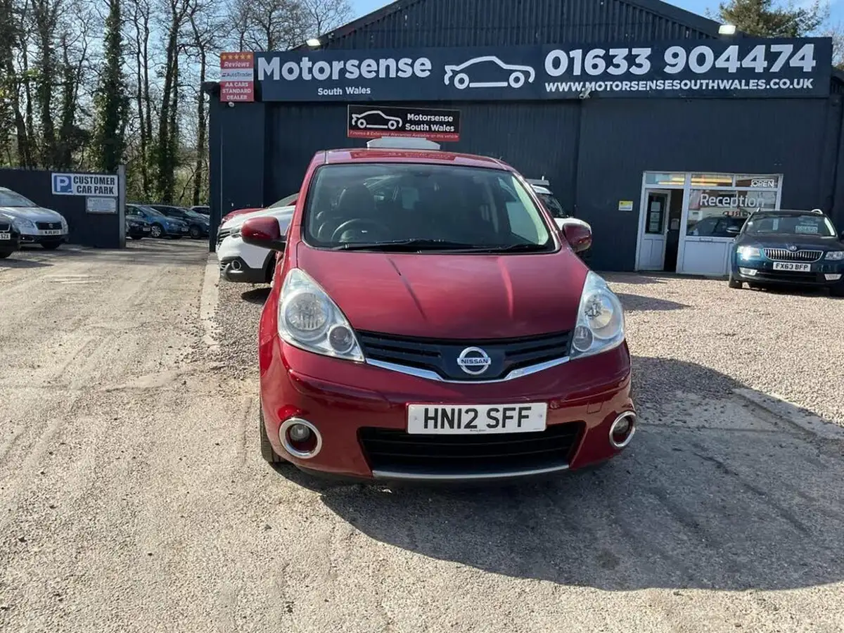 2012-nissan-note-15td-n-tec-big-45