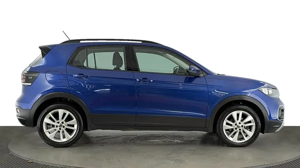 2022-volkswagen-t-cross-10-tsi-se-110ps-dsg-big-2