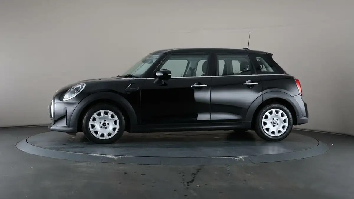 2022-mini-cooper-15-one-classic-5d-big-29