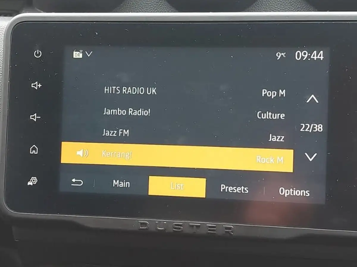 2022-dacia-duster-10-tce-comfort-90hpeu6d-4x2-window-van-big-11