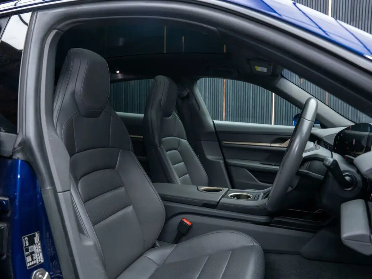2022-porsche-taycan-e-sport-turismo-476ps-performance-battery-plus-big-15