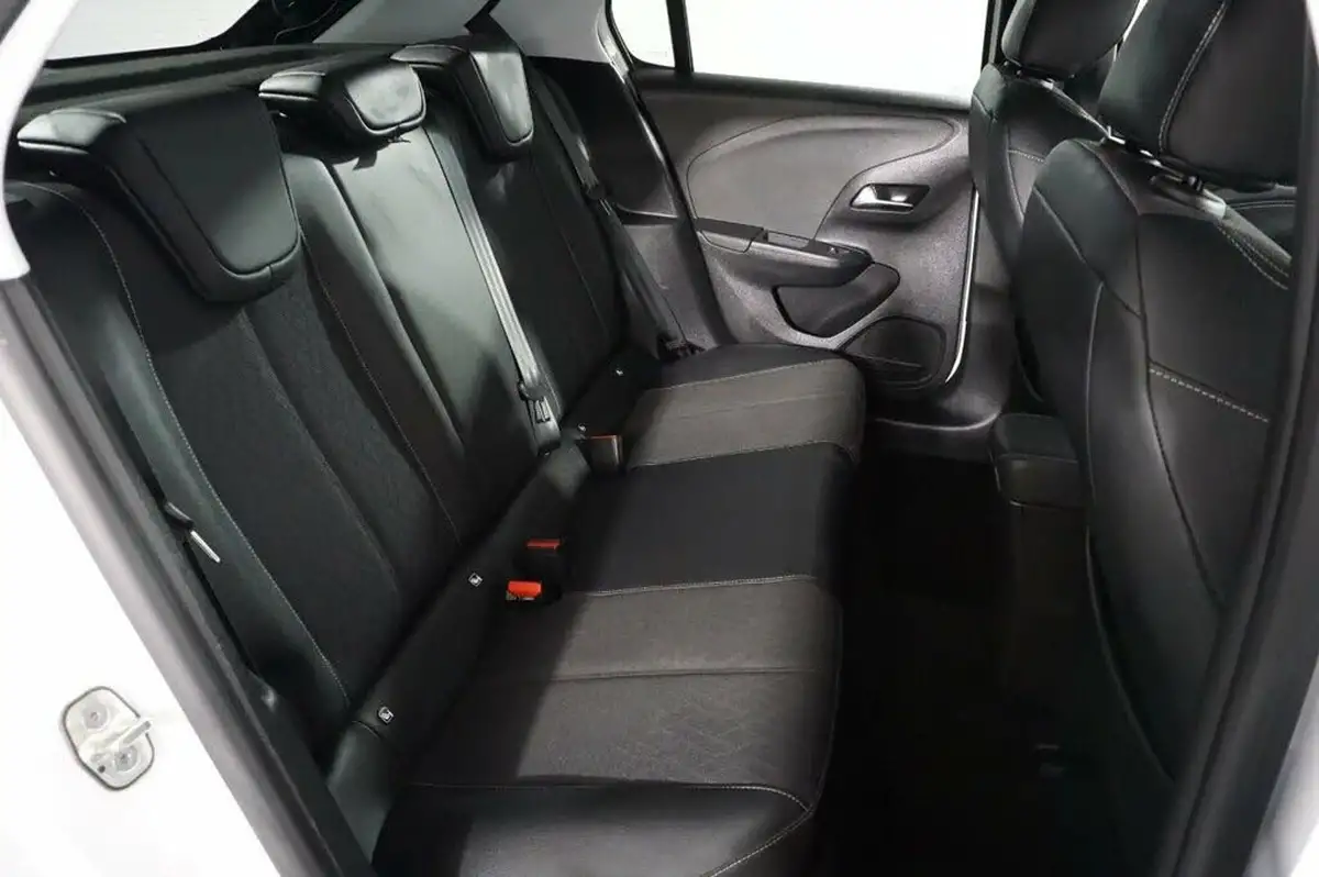 2020-vauxhall-corsa-e-elite-nav-74kw-big-16