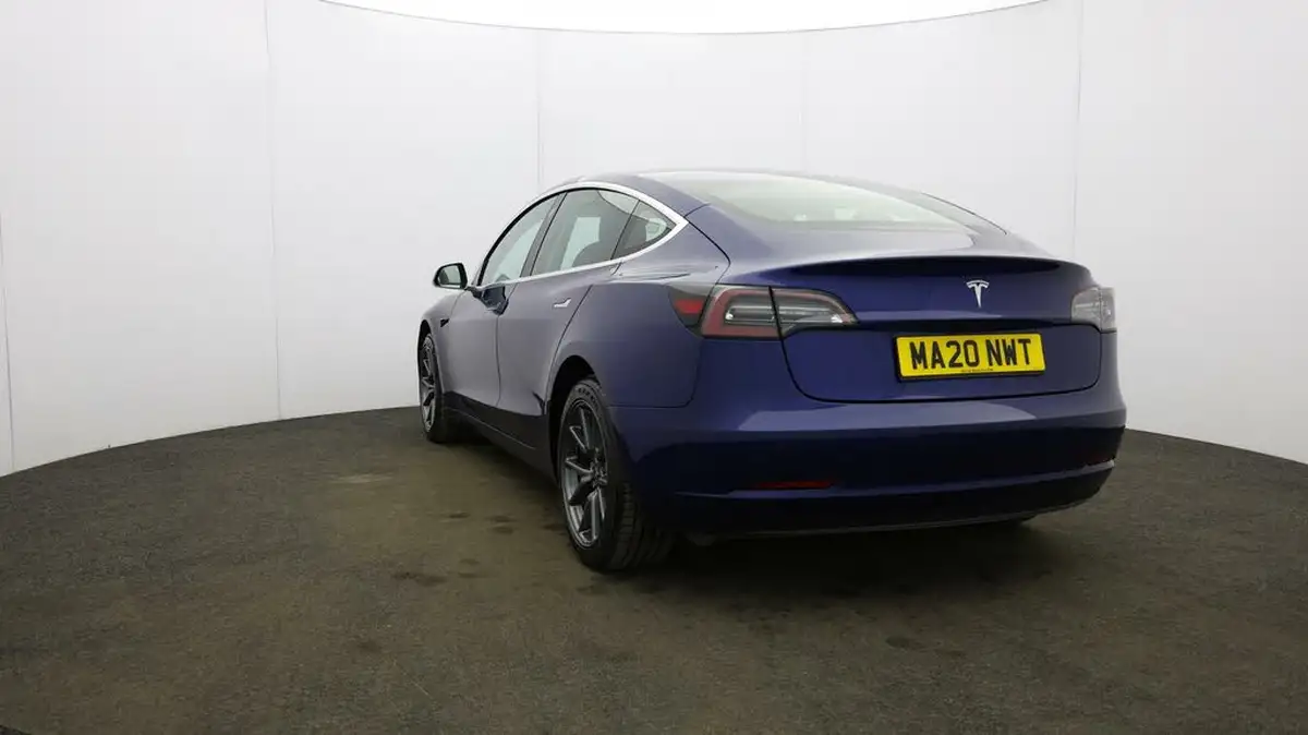 2020-tesla-model-3-e-standard-plus-big-23