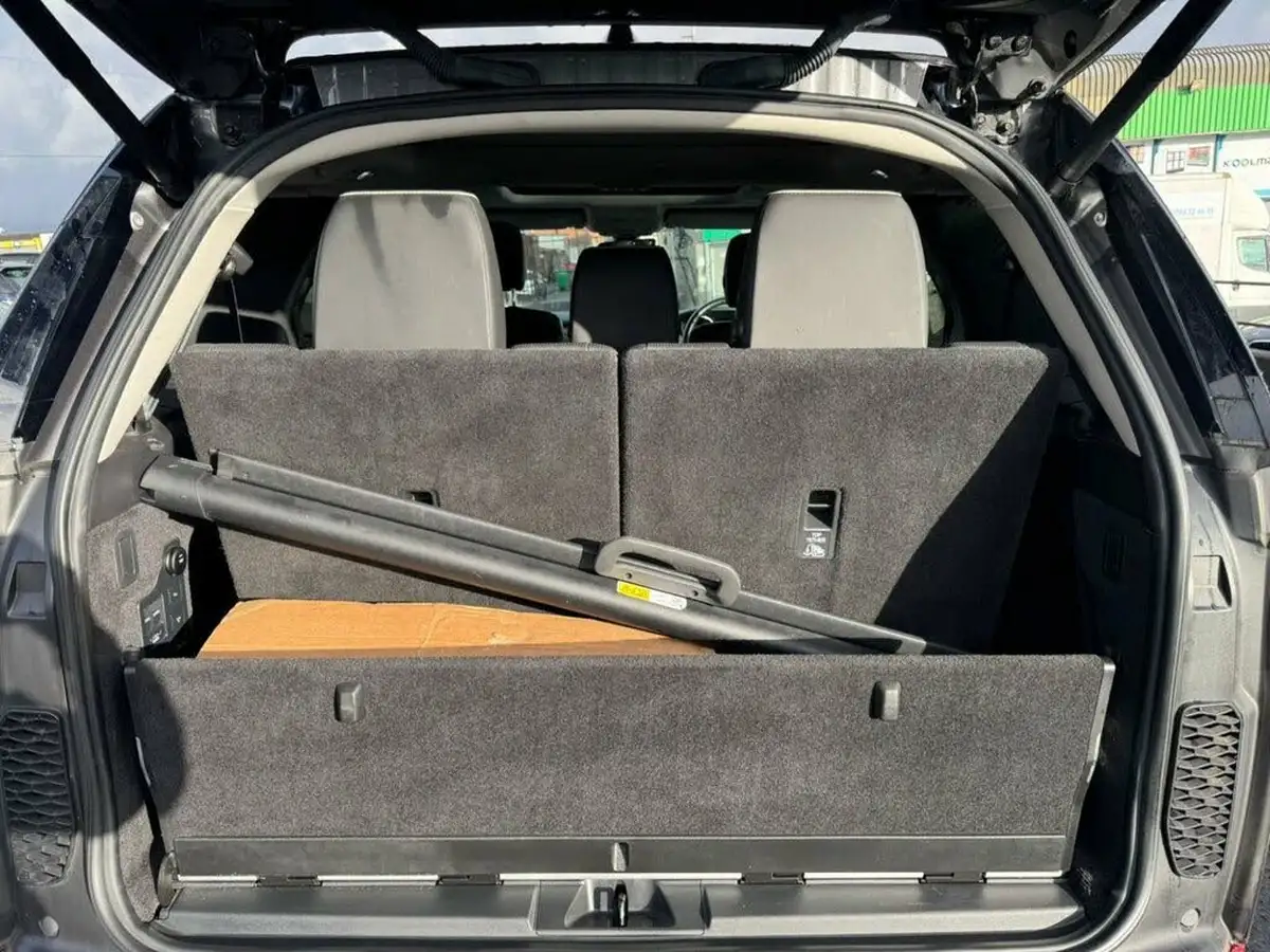 2017-land-rover-discovery-20sd4-hse-240ps-awd-station-wagon-5d-auto-big-18