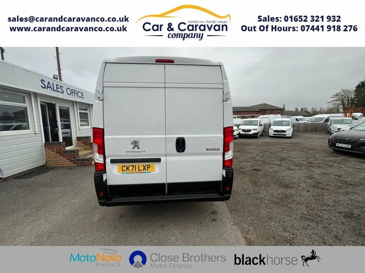 2021-peugeot-boxer-22-bluehdi-professional-435-l4-h2-140bhpeu6dt-big-9