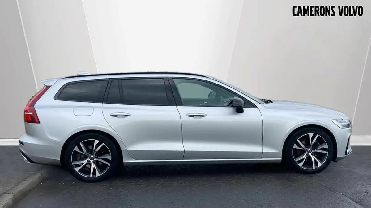 2021-volvo-v60-20td-b4-r-design-big-2
