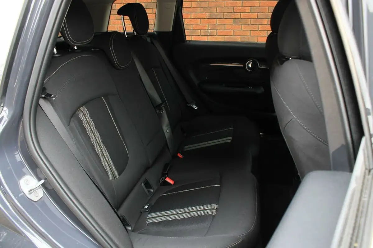 2020-mini-clubman-20-cooper-s-classic-192bhp-auto-big-8