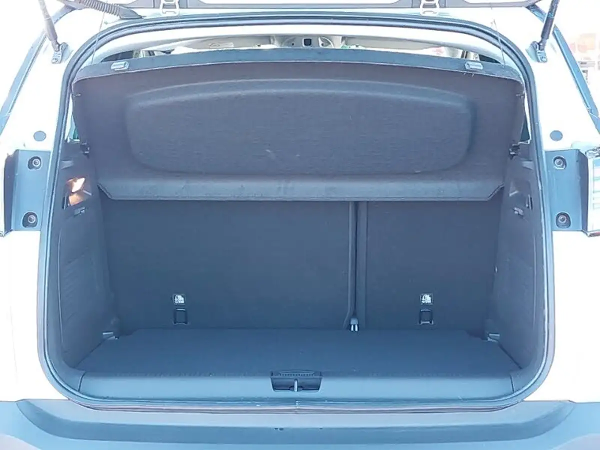 2023-vauxhall-crossland-12-gs-110ps-big-7