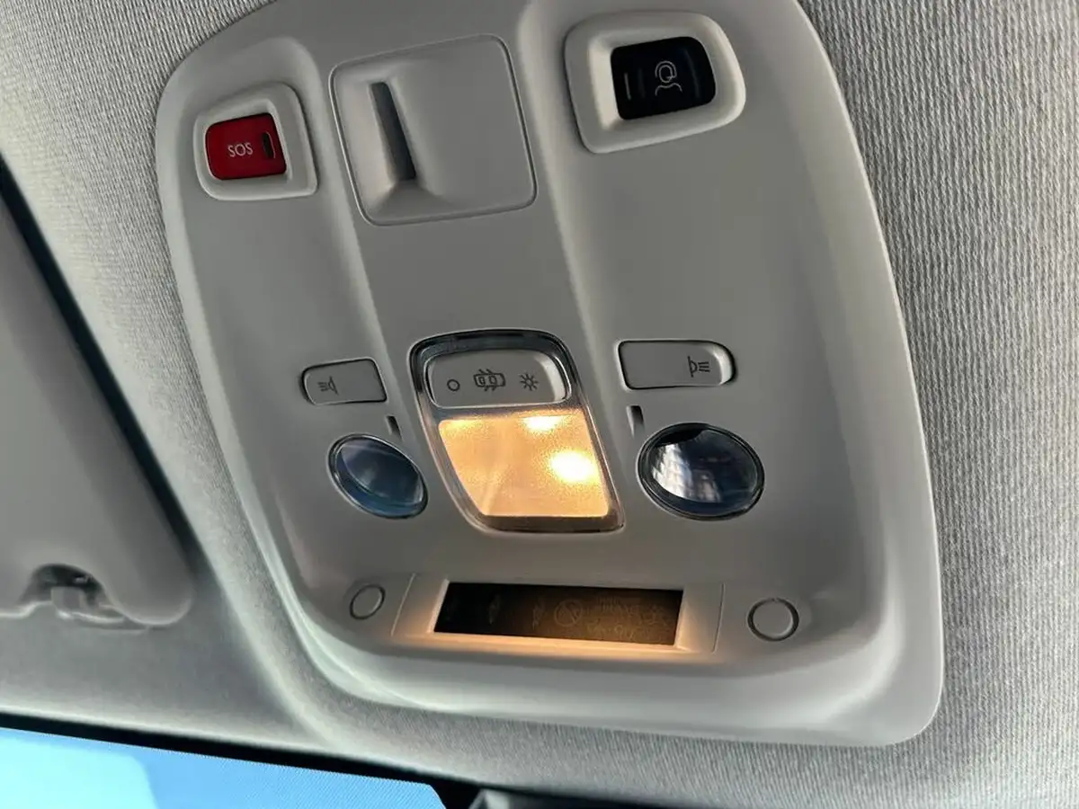 2025-vauxhall-vivaro-15td-prime-big-21