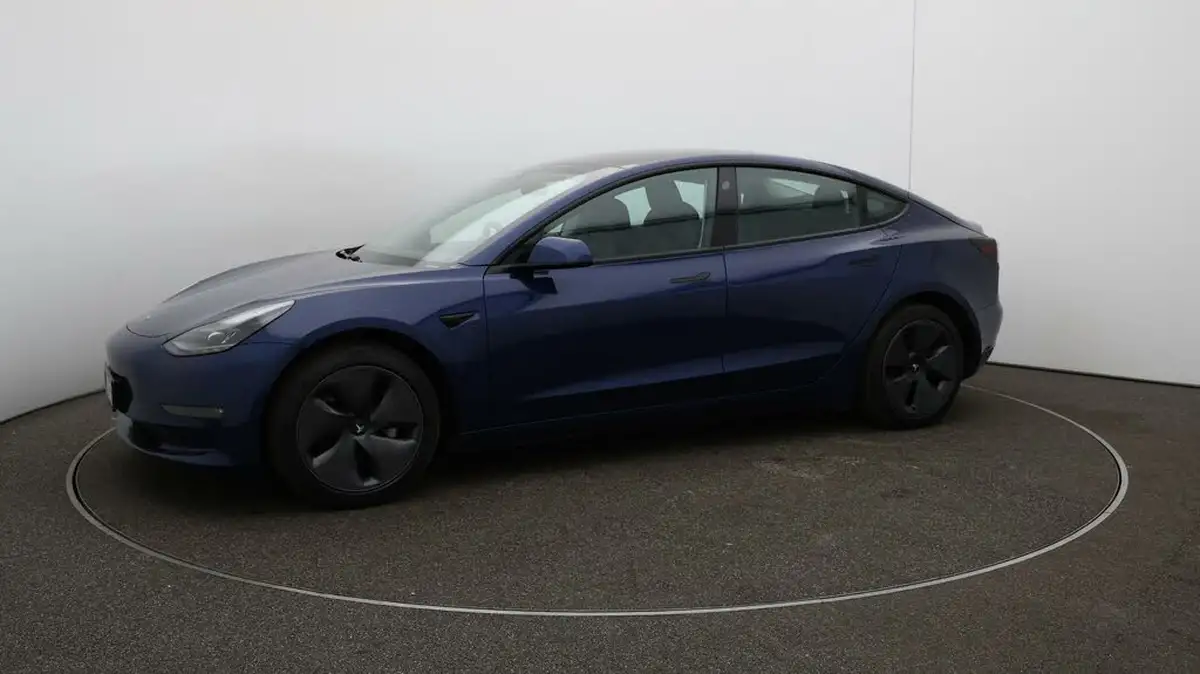 2020-tesla-model-3-e-long-range-big-59