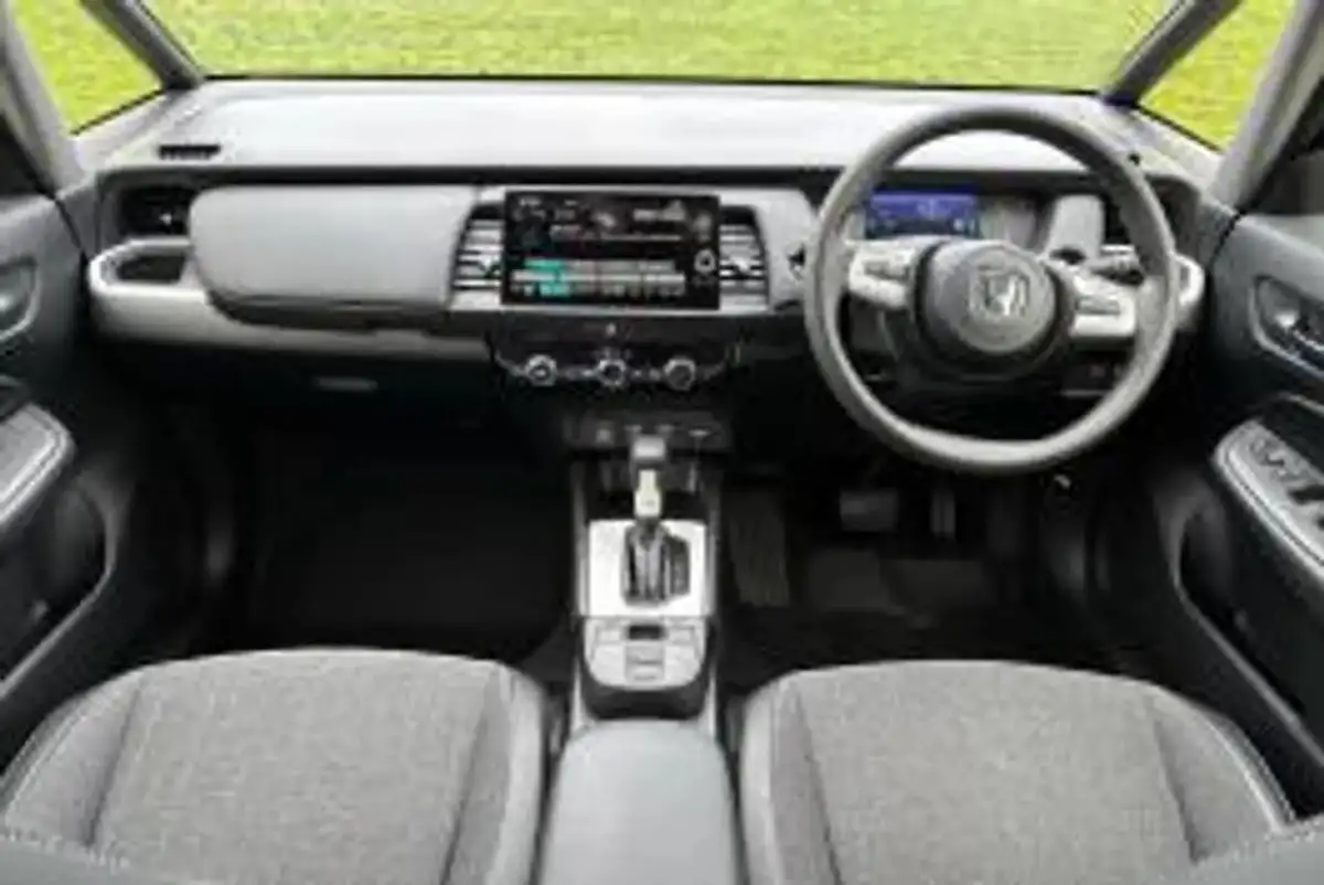 2021-honda-jazz-15-i-mmd-sr-109ps-big-3