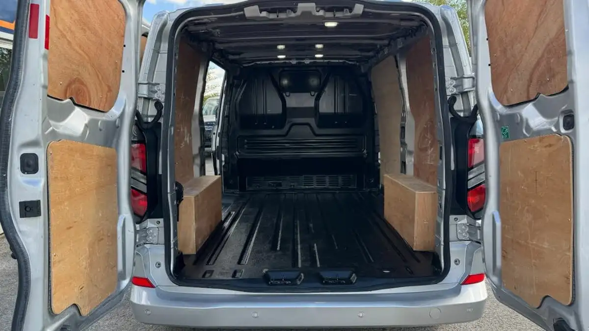 2023-ford-transit-custom-20tdci-300-l1h1-limited-136pseu6e-panel-van-1996cc-big-31