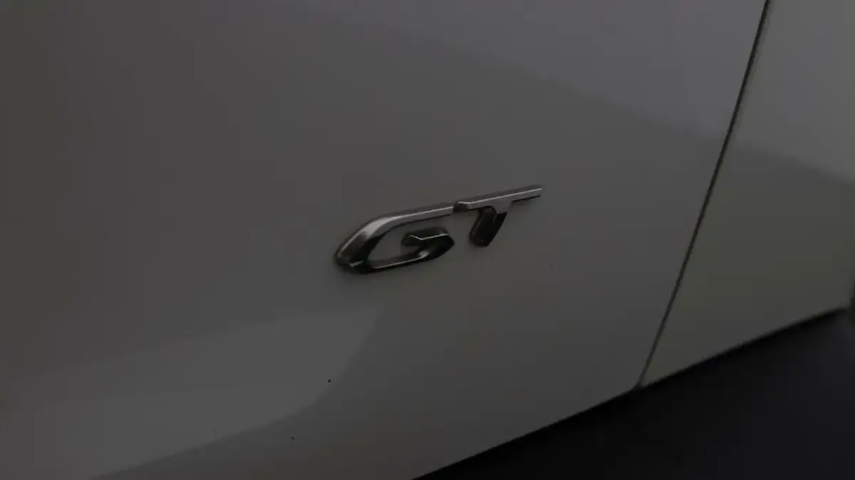 2022-peugeot-2008-suv-e-gt-premium-big-20