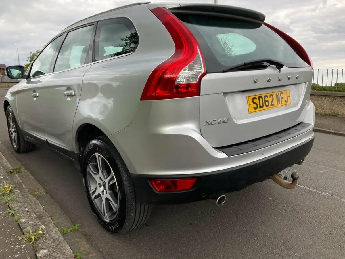 2012-volvo-xc60-24td-d4-se-lux-nav-geartronic-big-4