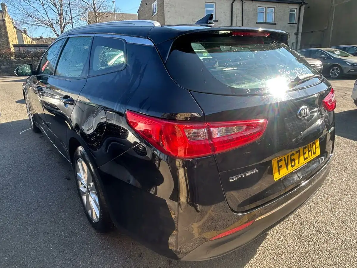 2017-kia-optima-big-3