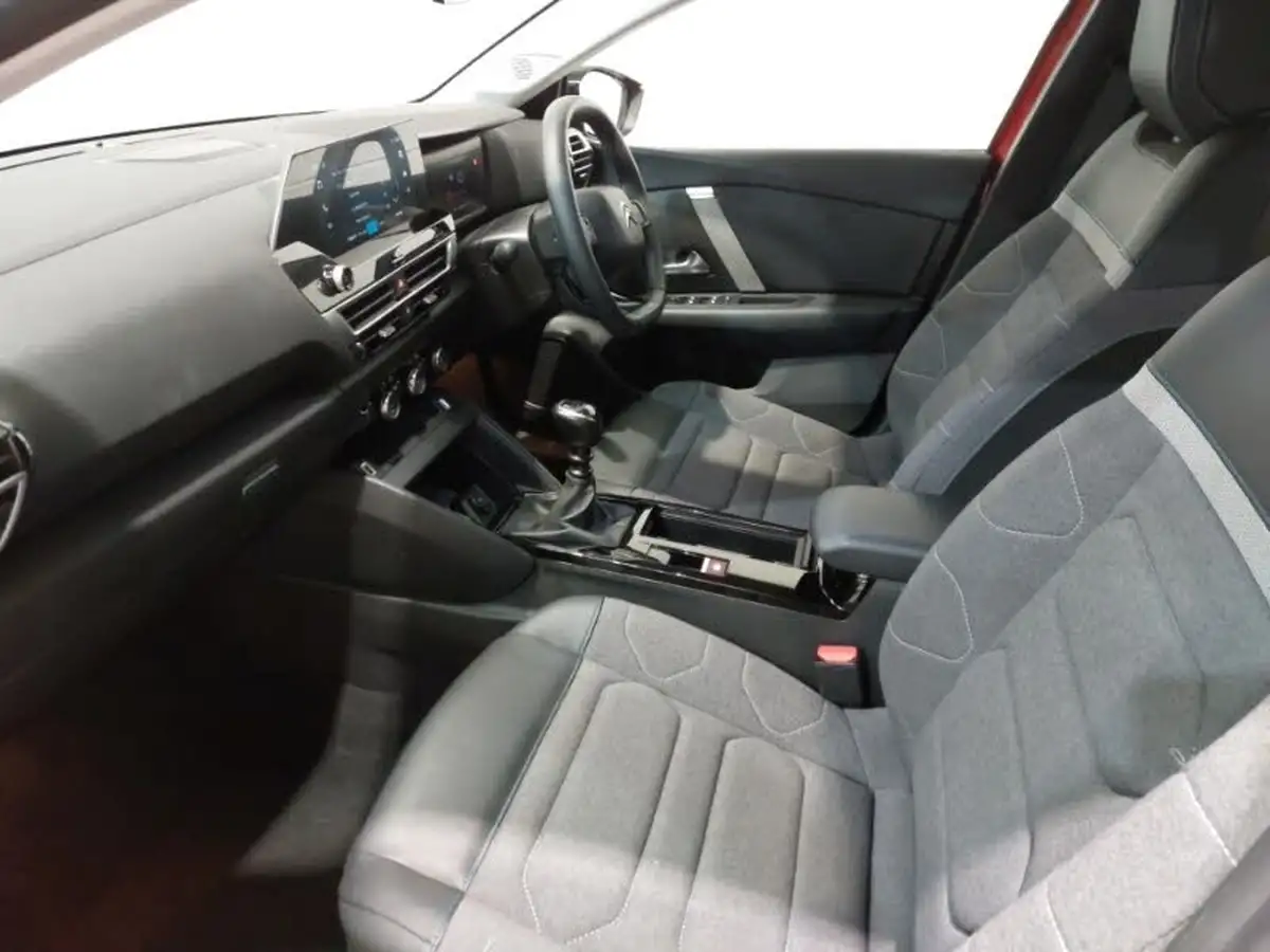 2023-citroen-c4-12-puretech-sense-big-4