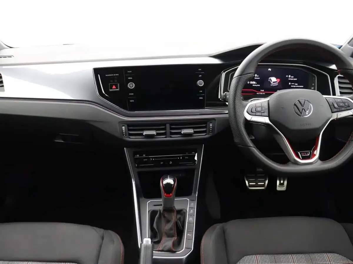 2023-volkswagen-polo-big-12