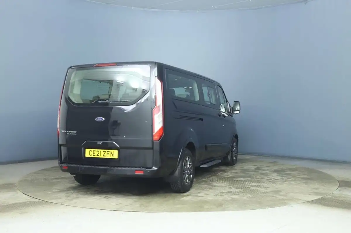 2021-ford-tourneo-custom-20tdci-320-l1-titanium-x-mhev-185pseu6dt-big-3