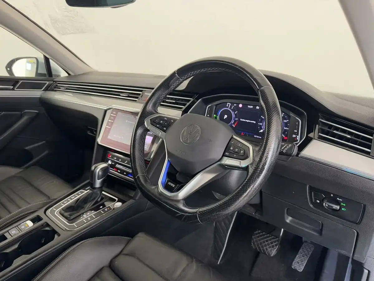 2021-volkswagen-passat-14-tsi-gte-advance-estate-5d-big-28