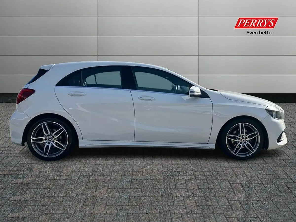 2018-mercedes-benz-a-class-16-a160-amg-line-ss-big-2