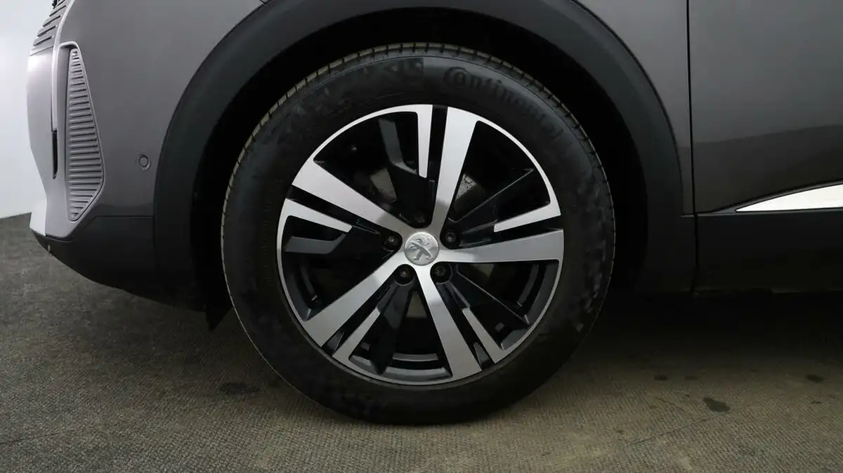 2021-peugeot-3008-suv-12-puretech-gt-big-17
