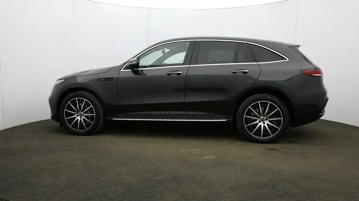 2021-mercedes-benz-eqc-e-eqc-400-amg-line-big-59