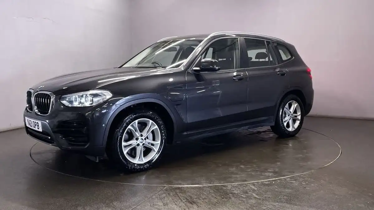 2021-bmw-x3-20-xdrive-30e-se-big-3