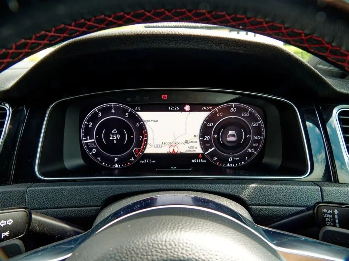 2019-volkswagen-golf-20-tsi-gti-performance-5d-dsg-big-29