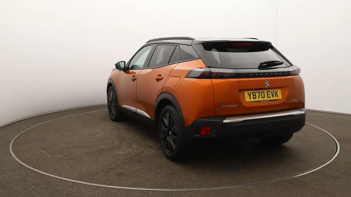 2021-peugeot-2008-suv-e-gt-big-65
