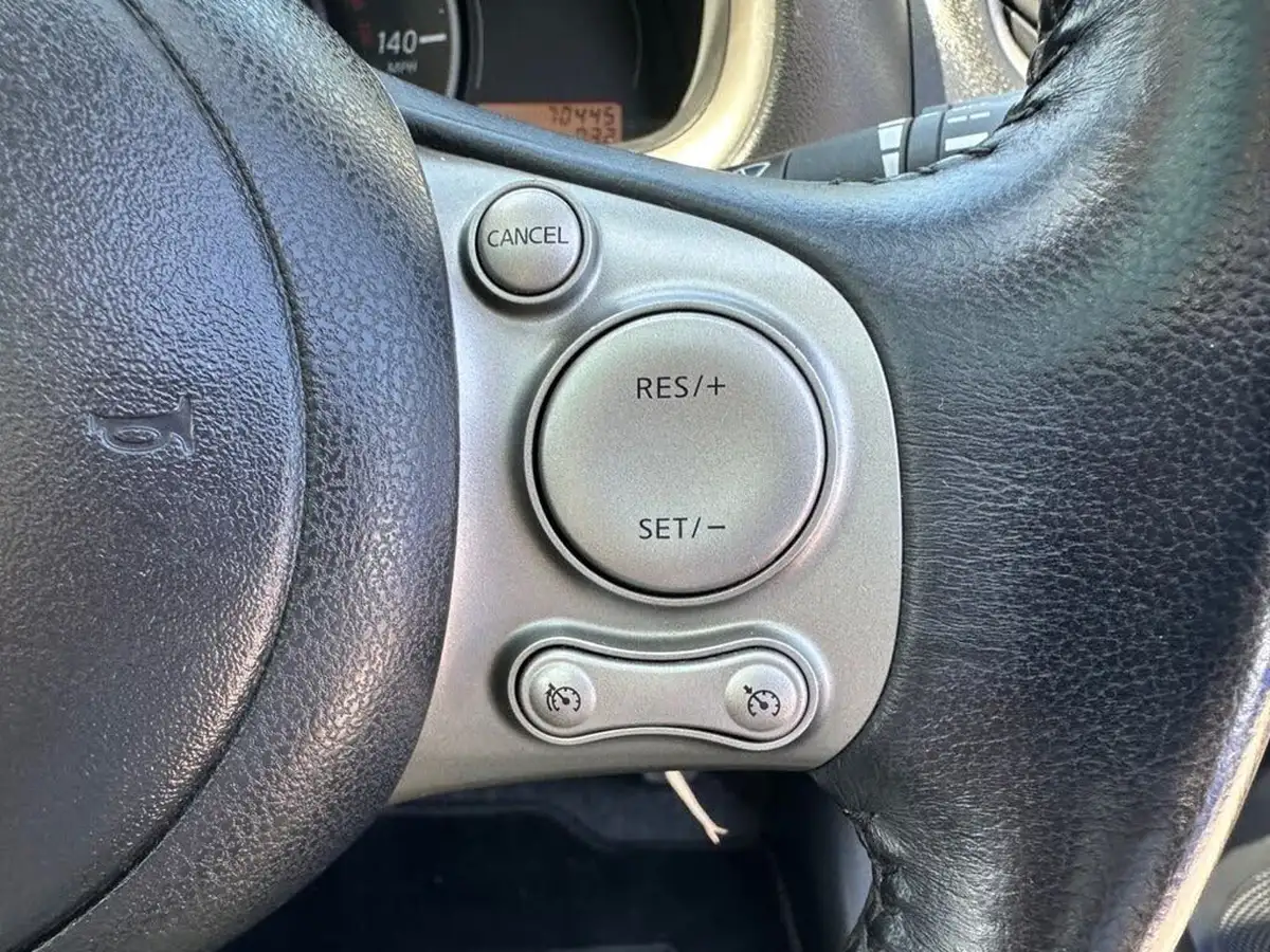 2011-nissan-micra-12-kuro-97bhp-big-26