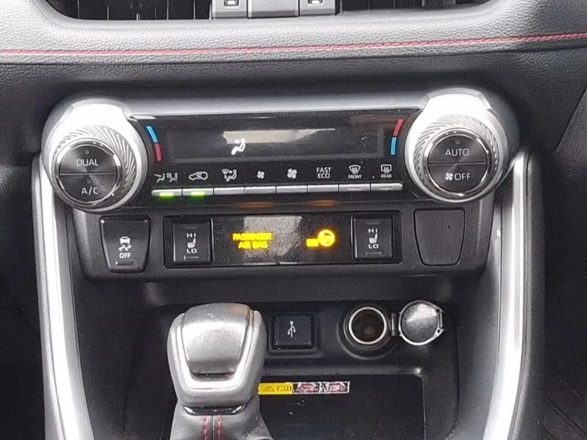 2022-toyota-rav4-25-vvt-i-dynamic-302bhp-plug-in-big-10