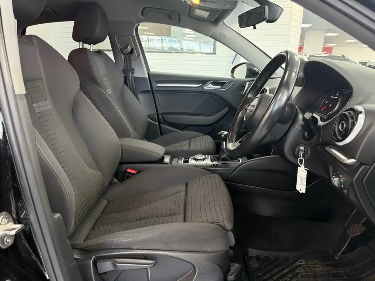 2017-audi-a3-16tdi-sport-110ps-nav-saloon-4d-big-21