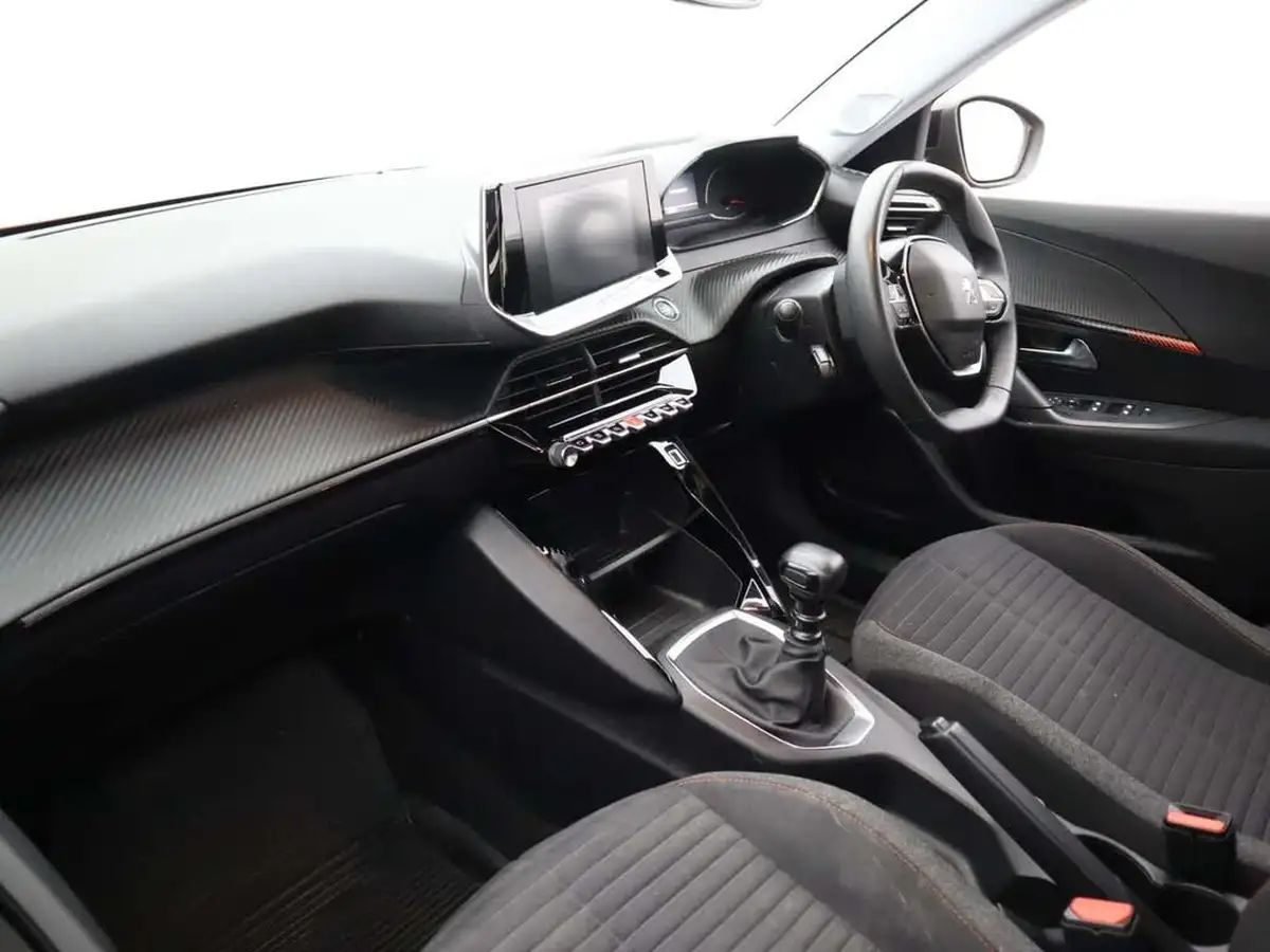 2022-peugeot-2008-suv-12-puretech-active-premium-big-12