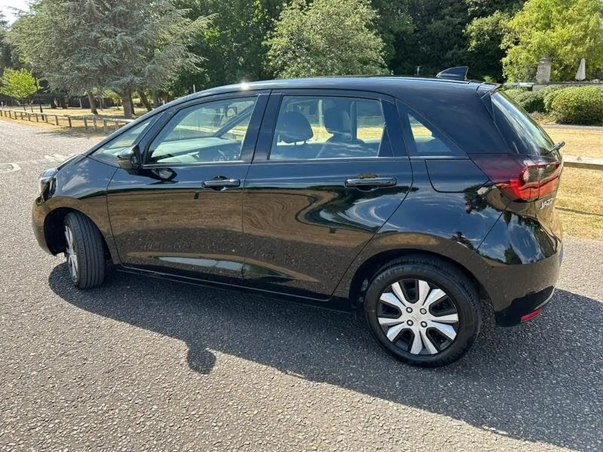 2020-honda-jazz-15-i-mmd-sr-big-39