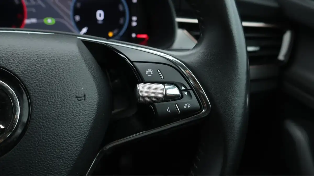 2022-skoda-kamiq-10-tsi-se-l-big-23
