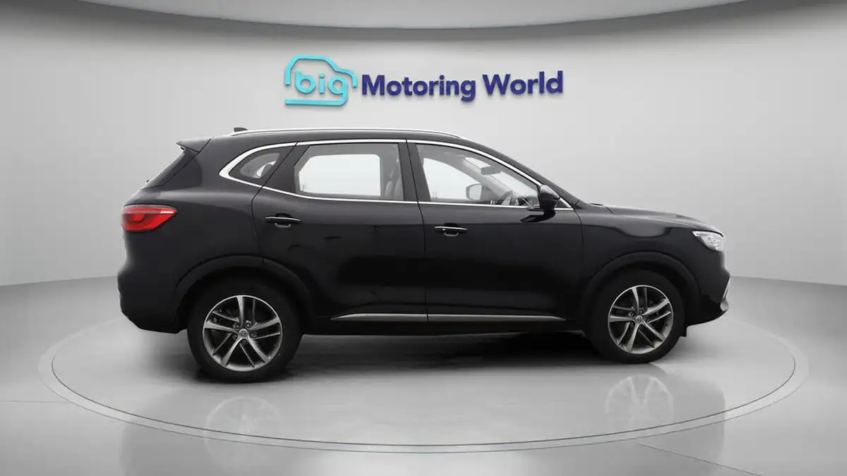 2022-mg-hs-15t-gdi-excite-162ps-dct-big-8