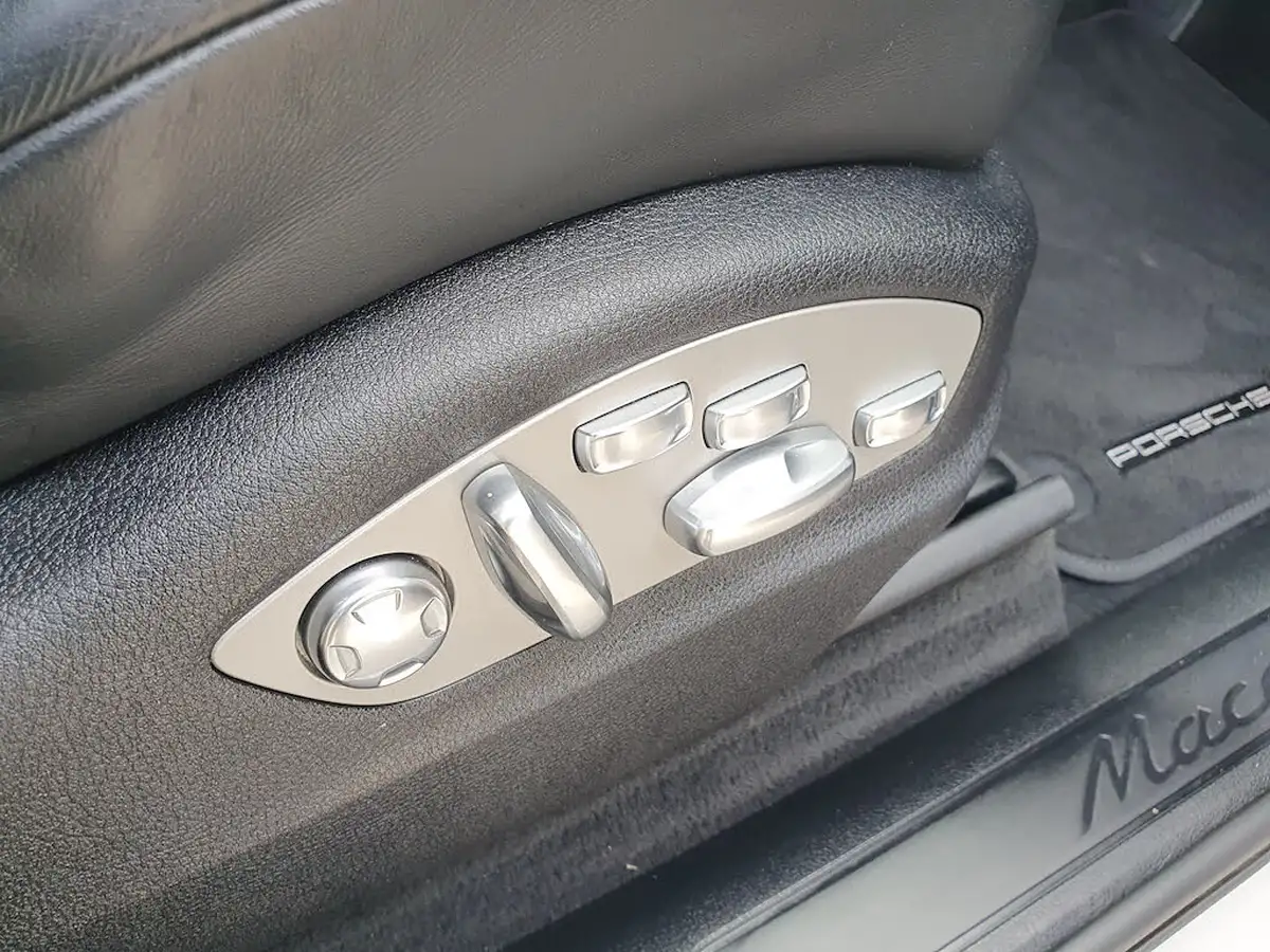 2021-porsche-macan-20-265ps-big-31
