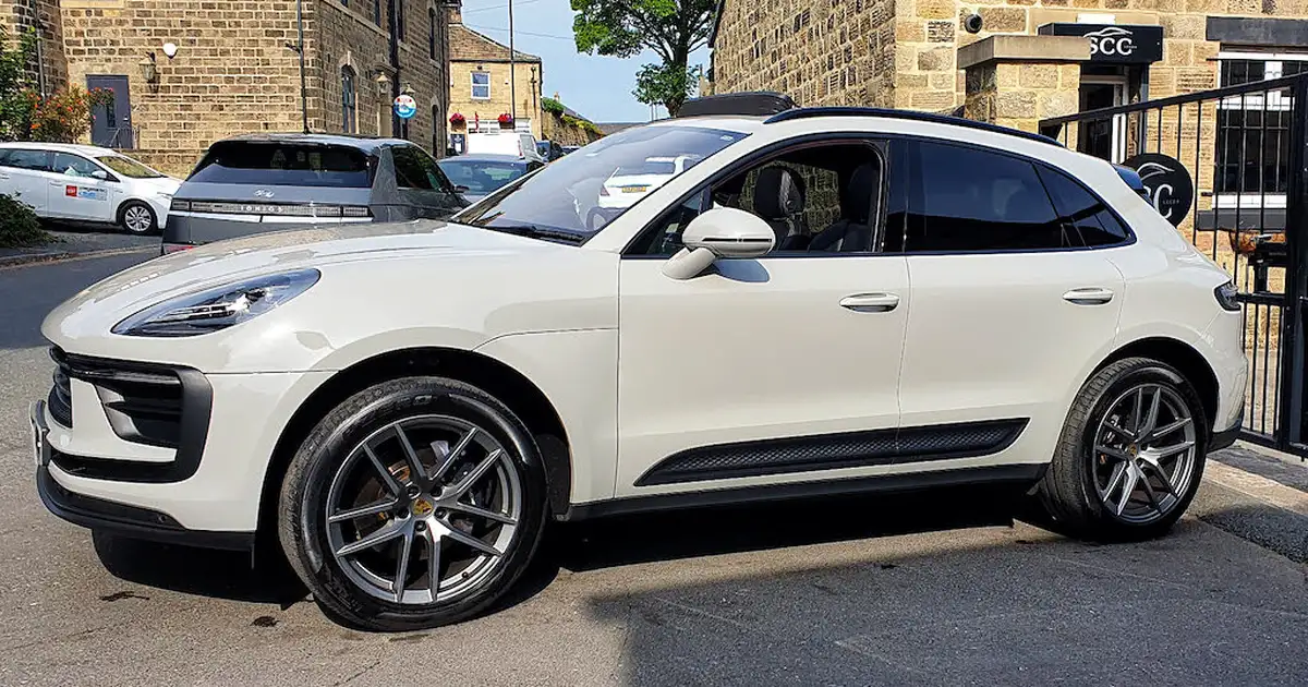 2021-porsche-macan-20-265ps-big-7