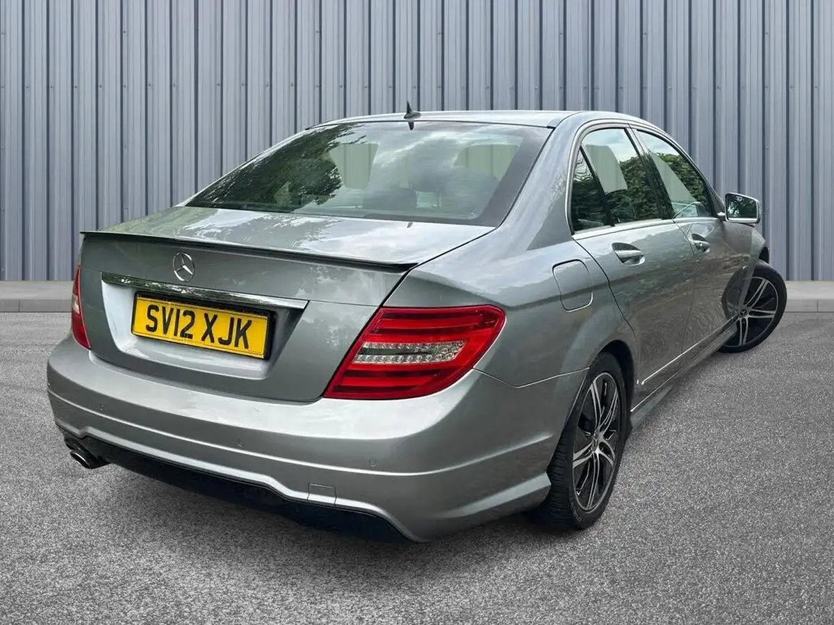 2012-mercedes-benz-c-class-21td-c220-cdi-sport-saloon-4d-7g-tronic-big-5