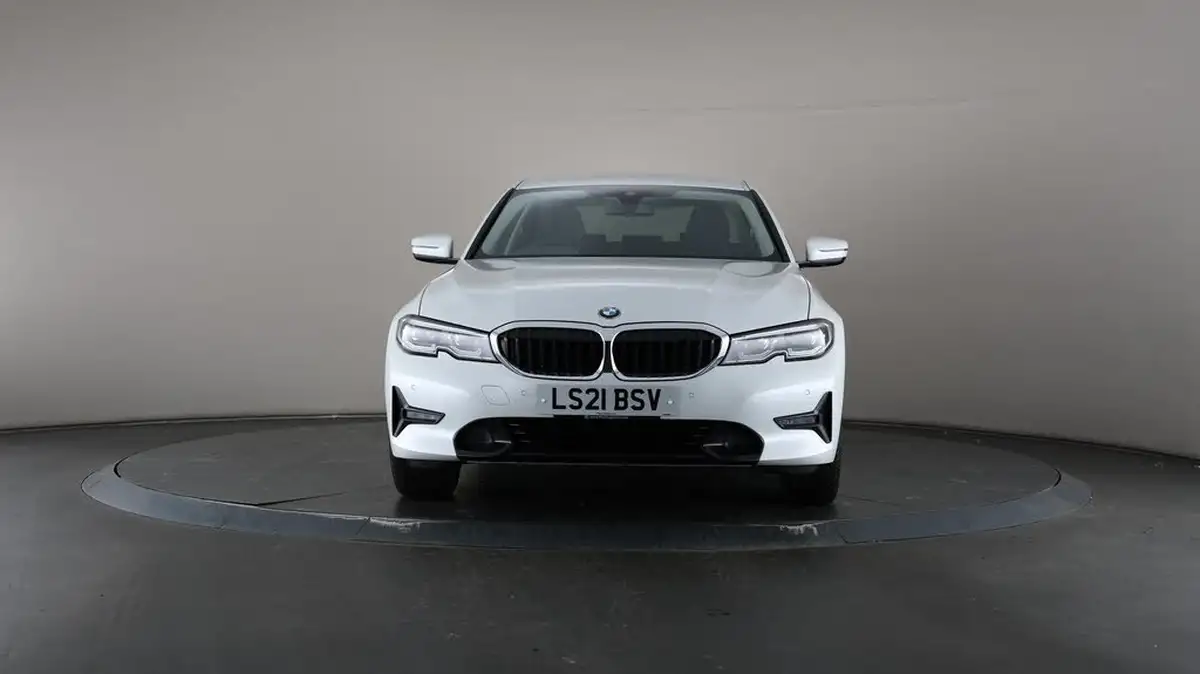 2021-bmw-3-series-20-330e-sport-pro-saloon-4d-big-49