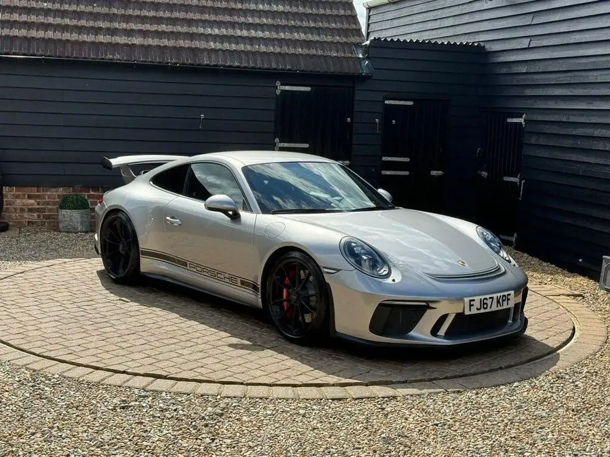 2017-porsche-911-40-gt3-pdk-big-39