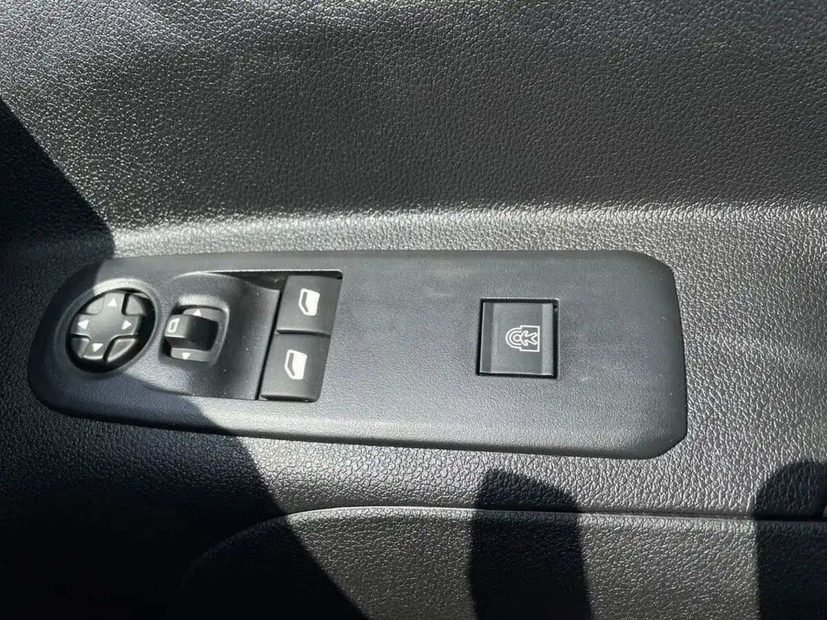 2020-vauxhall-combo-life-12i-energy-130ps-7st-auto-big-19