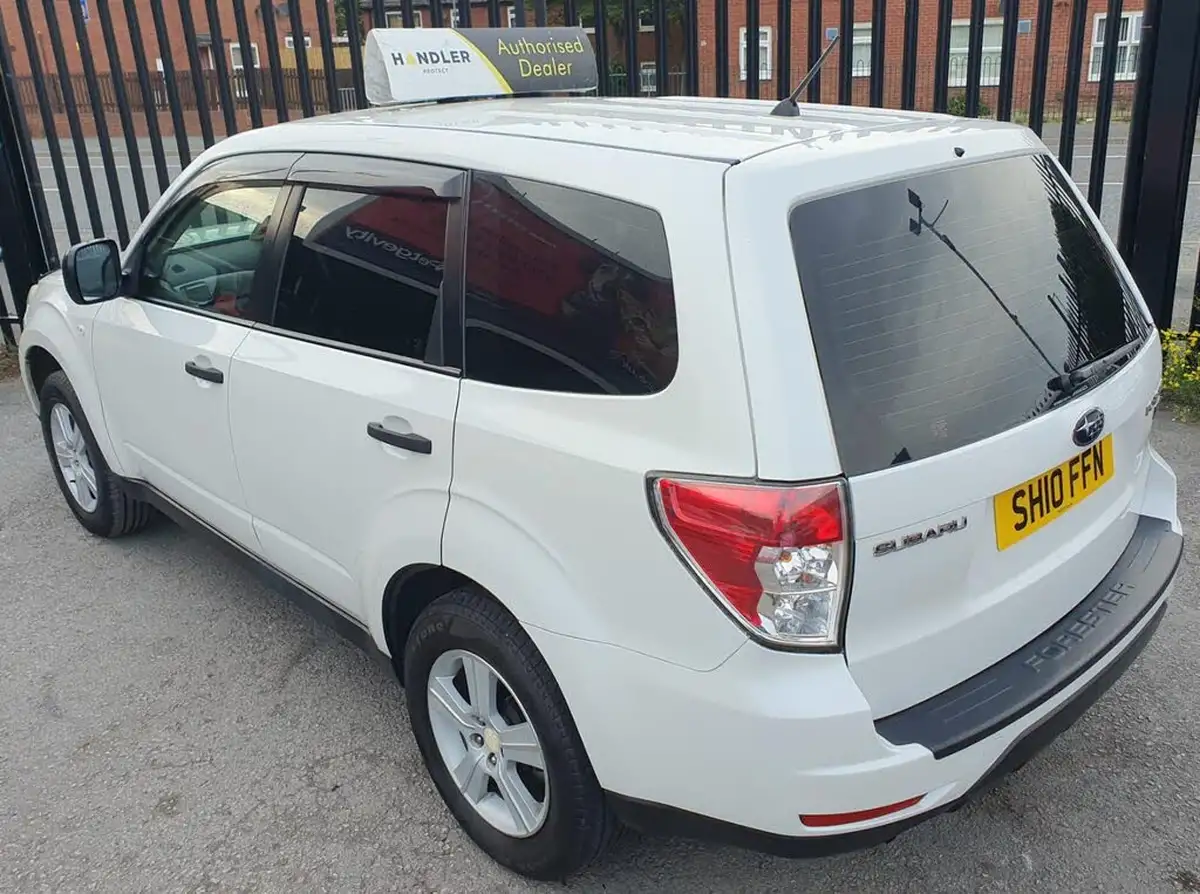 2010-subaru-forester-20td-suretrak-big-29