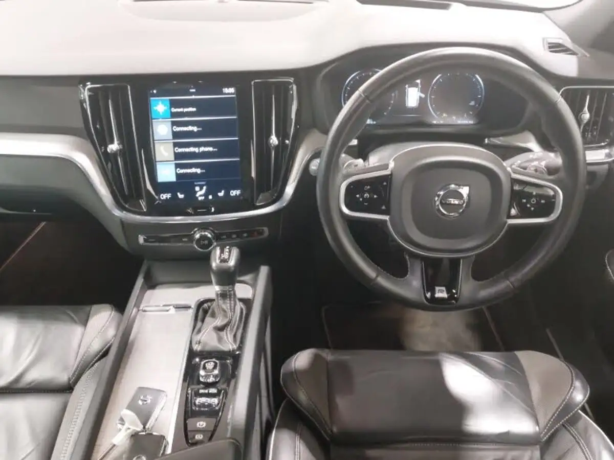 2020-volvo-v60-20td-d3-r-design-plus-geartronic-big-10