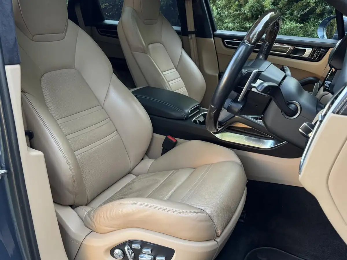 2018-porsche-cayenne-40-v8-turbo-big-18